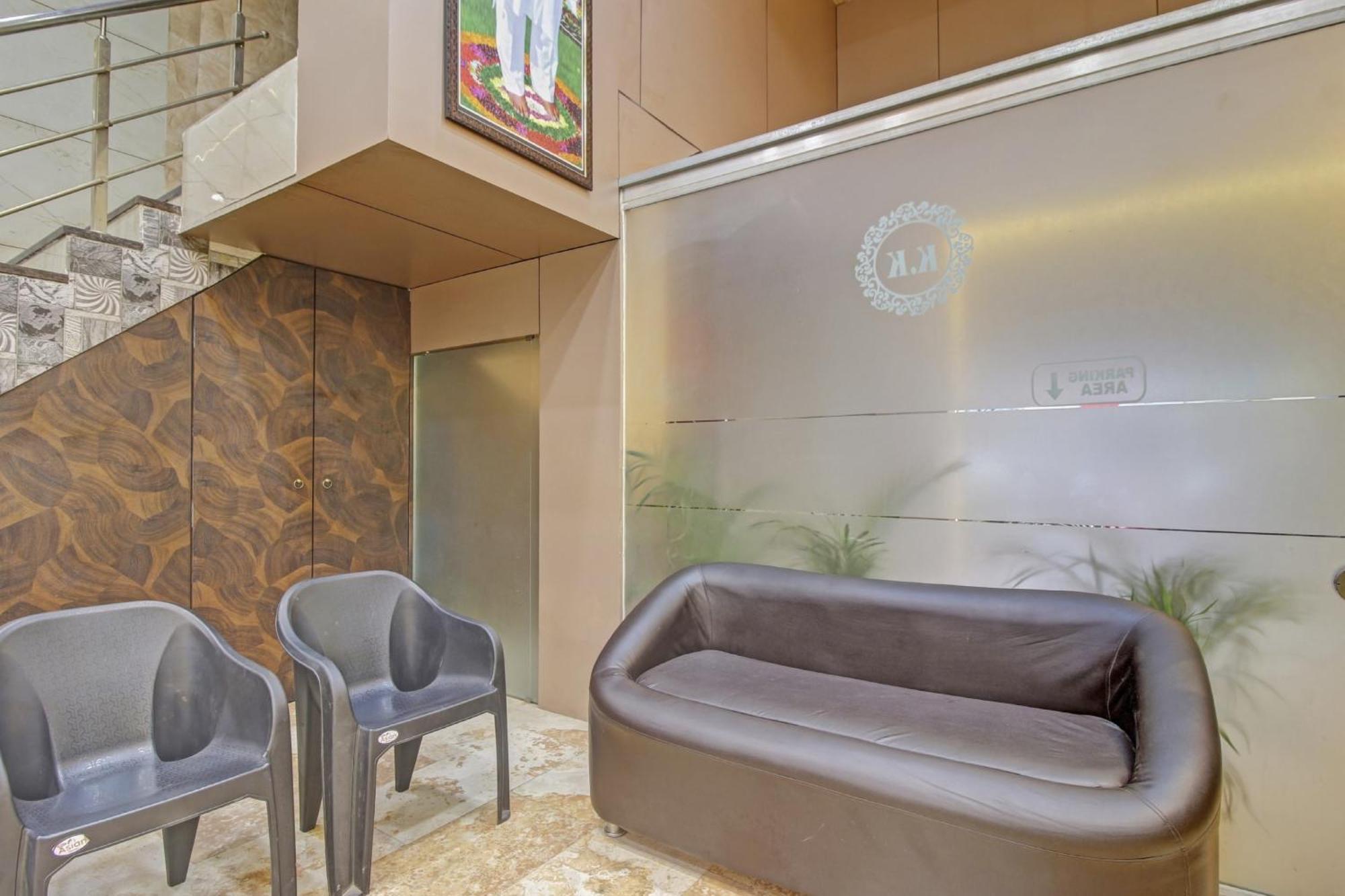 Hotel Ambedkar Kalyān Екстериор снимка